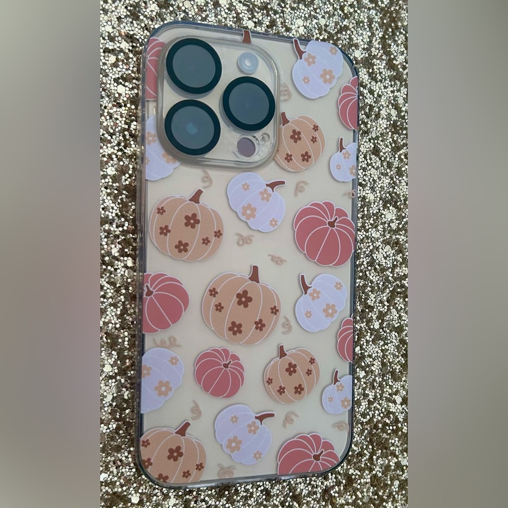 iPhone 14 Pro Case  - Cute Fall Pumpkins & Daisies